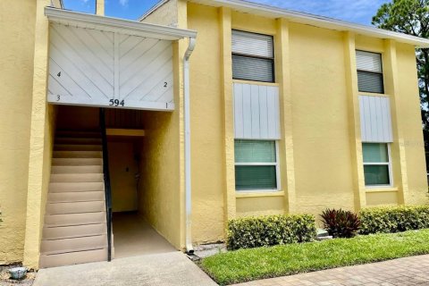 Condominio en venta en Melbourne, Florida, 2 dormitorios, 83.98 m2 № 1852875 - foto 2