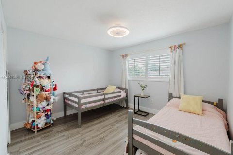 Купить виллу или дом в Майами, Флорида 4 спальни, 238.39м2, № 2357782 - фото 15
