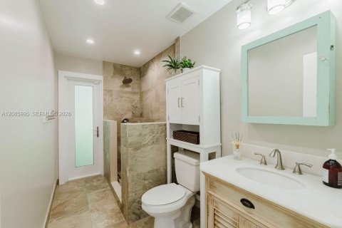 Купить виллу или дом в Майами, Флорида 4 спальни, 238.39м2, № 2357782 - фото 16