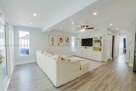 Купить виллу или дом в Майами, Флорида 4 спальни, 238.39м2, № 2357782 - фото 3