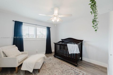 Купить виллу или дом в Майами, Флорида 4 спальни, 238.39м2, № 2357782 - фото 13