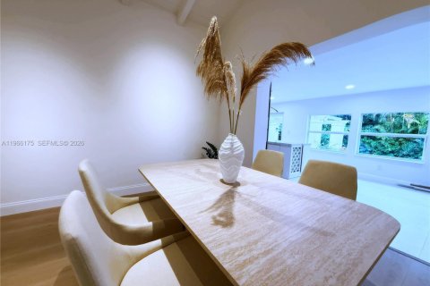 Купить виллу или дом в Майами, Флорида 3 спальни, 175.59м2, № 2027789 - фото 5