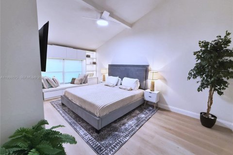 Купить виллу или дом в Майами, Флорида 3 спальни, 175.59м2, № 2027789 - фото 12