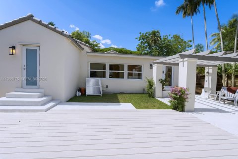 Купить виллу или дом в Майами, Флорида 3 спальни, 175.59м2, № 2027789 - фото 29