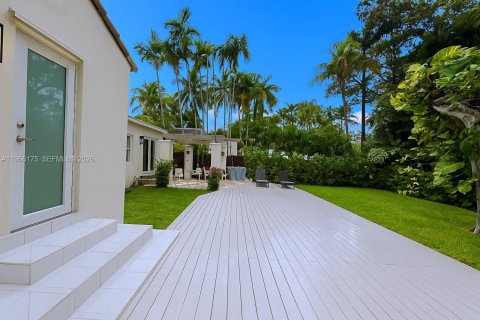 Купить виллу или дом в Майами, Флорида 3 спальни, 175.59м2, № 2027789 - фото 30