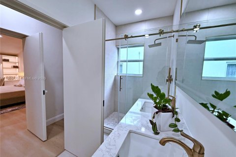 Купить виллу или дом в Майами, Флорида 3 спальни, 175.59м2, № 2027789 - фото 23