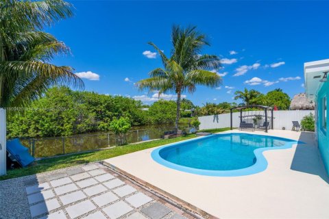 House in Sunrise, Florida 3 bedrooms, 126.72 sq.m. № 1755656 - photo 26