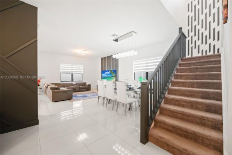 Купить виллу или дом в Мирамар, Флорида 5 спален, 337.51м2, № 2075444 - фото 29