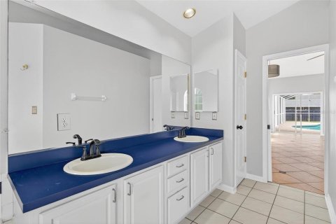 House in Eustis, Florida 3 bedrooms, 194.82 sq.m. № 1769947 - photo 21
