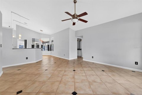 House in Eustis, Florida 3 bedrooms, 194.82 sq.m. № 1769947 - photo 12