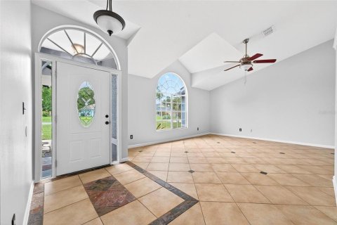House in Eustis, Florida 3 bedrooms, 194.82 sq.m. № 1769947 - photo 6