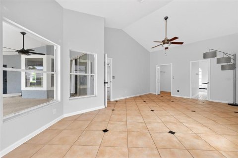 House in Eustis, Florida 3 bedrooms, 194.82 sq.m. № 1769947 - photo 26