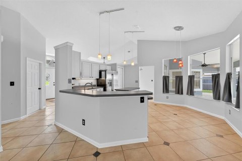 House in Eustis, Florida 3 bedrooms, 194.82 sq.m. № 1769947 - photo 13