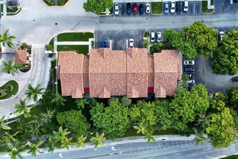 Condominio en venta en Miramar, Florida, 1 dormitorio, 67.82 m2 № 2034479 - foto 29