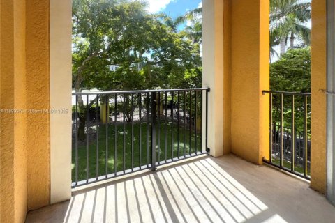 Condominio en venta en Miramar, Florida, 1 dormitorio, 67.82 m2 № 2034479 - foto 18