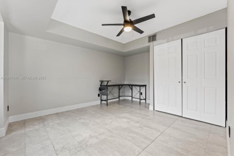 Townhouse in Davie, Florida 3 bedrooms, 153.66 sq.m. № 1995030 - photo 16