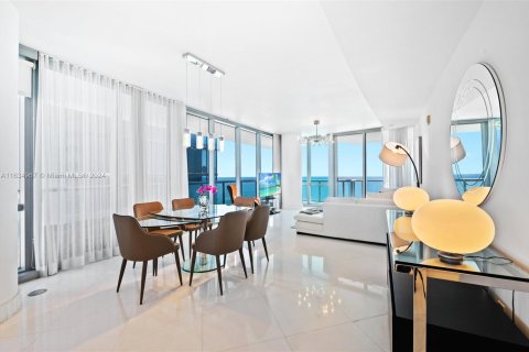 Condo in Sunny Isles Beach, Florida, 3 bedrooms  № 1667730 - photo 10
