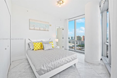 Condo in Sunny Isles Beach, Florida, 3 bedrooms  № 1667730 - photo 22