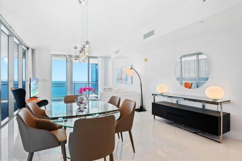 Condo in Sunny Isles Beach, Florida, 3 bedrooms  № 1667730 - photo 11
