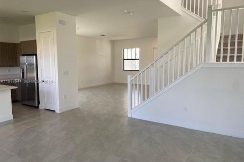 House in Miramar, Florida 4 bedrooms, 251.21 sq.m. № 1997400 - photo 12