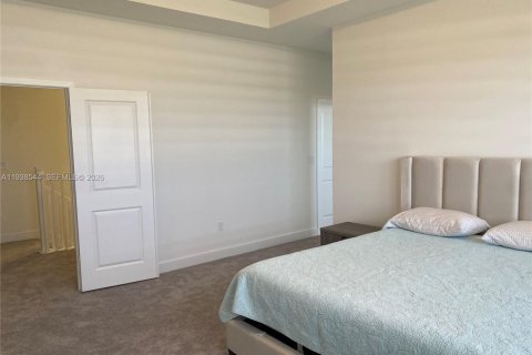 House in Miramar, Florida 4 bedrooms, 251.21 sq.m. № 1997400 - photo 28