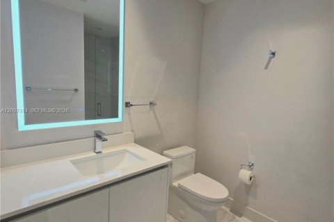 Condominio en alquiler en Miami, Florida, 1 dormitorio, 95.5 m2 № 2071951 - foto 22