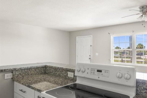Copropriété à louer à Tampa, Floride: 1 chambre, 70.61 m2 № 2416956 - photo 13