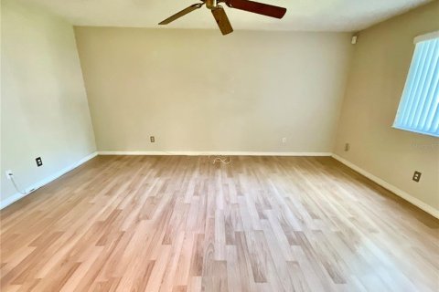 Townhouse in Largo, Florida 3 bedrooms, 135.73 sq.m. № 1900642 - photo 8