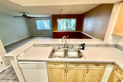 Townhouse in Largo, Florida 3 bedrooms, 135.73 sq.m. № 1900642 - photo 7
