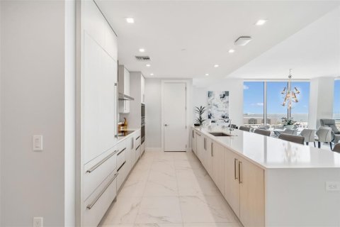 Купить кондоминиум в Тампа, Флорида 6 комнат, 282.05м2, № 2148551 - фото 9