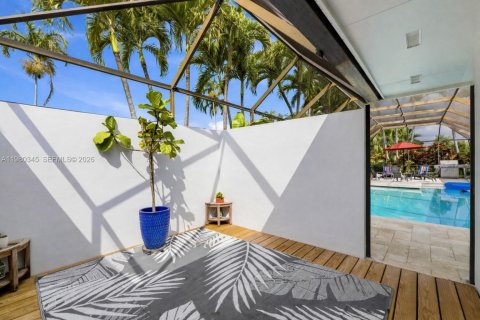 Купить виллу или дом в Пальметто-Бей, Флорида 4 спальни, 229.65м2, № 2049712 - фото 14