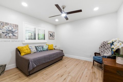 Купить виллу или дом в Пальметто-Бей, Флорида 4 спальни, 229.65м2, № 2049712 - фото 7