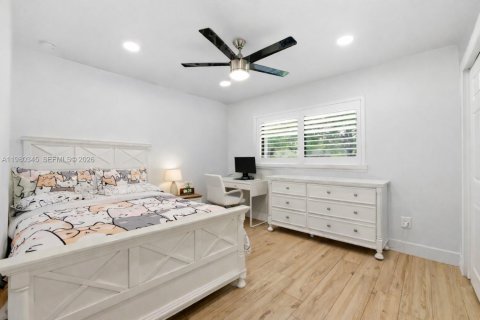 Купить виллу или дом в Пальметто-Бей, Флорида 4 спальни, 229.65м2, № 2049712 - фото 21