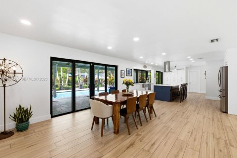 Купить виллу или дом в Пальметто-Бей, Флорида 4 спальни, 229.65м2, № 2049712 - фото 5