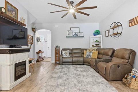 Townhouse in Sanford, Florida 3 bedrooms, 155.7 sq.m. № 2096140 - photo 6