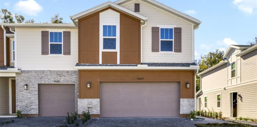 Townhouse in Oviedo, Florida 3 bedrooms, 165.74 sq.m. № 2390734