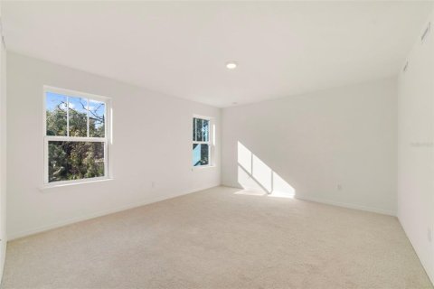 Townhouse in Oviedo, Florida 3 bedrooms, 165.74 sq.m. № 2390734 - photo 22