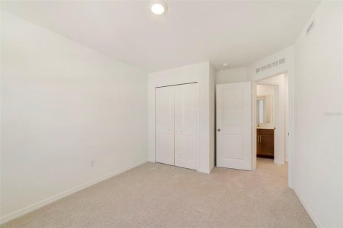 Townhouse in Oviedo, Florida 3 bedrooms, 165.74 sq.m. № 2390734 - photo 19