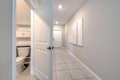 Casa en alquiler en Riverview, Florida, 5 dormitorios, 205.78 m2 № 1913965 - foto 5