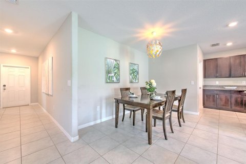 Casa en alquiler en Riverview, Florida, 5 dormitorios, 205.78 m2 № 1913965 - foto 7