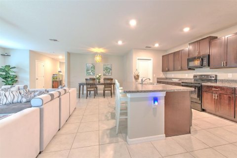 Casa en alquiler en Riverview, Florida, 5 dormitorios, 205.78 m2 № 1913965 - foto 2