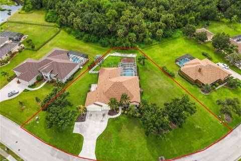 House in Parrish, Florida 5 bedrooms, 290.32 sq.m. № 1850307 - photo 15