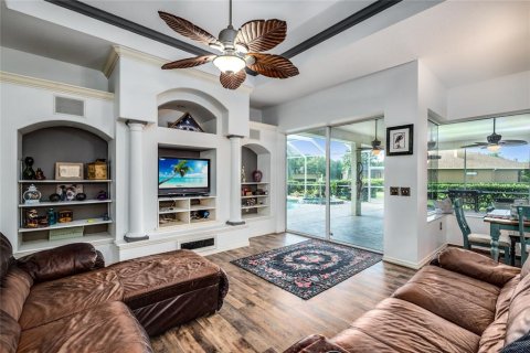 House in Parrish, Florida 5 bedrooms, 290.32 sq.m. № 1850307 - photo 26