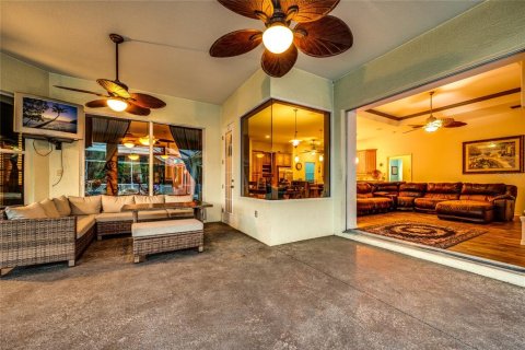 House in Parrish, Florida 5 bedrooms, 290.32 sq.m. № 1850307 - photo 10