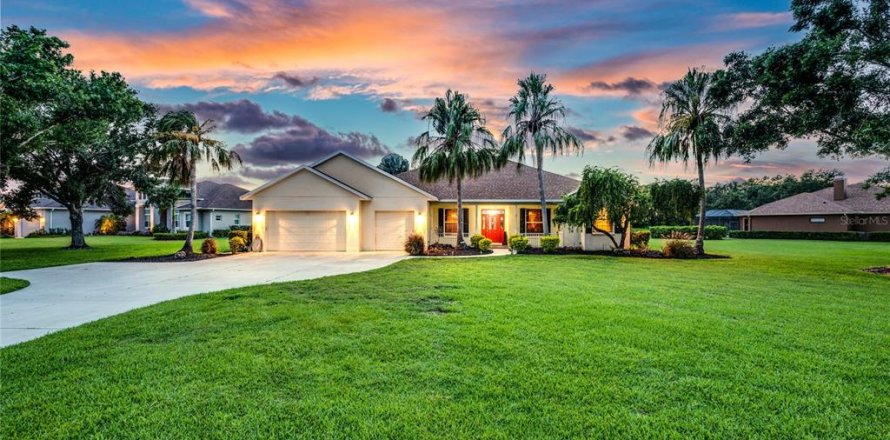 House in Parrish, Florida 5 bedrooms, 290.32 sq.m. № 1850307