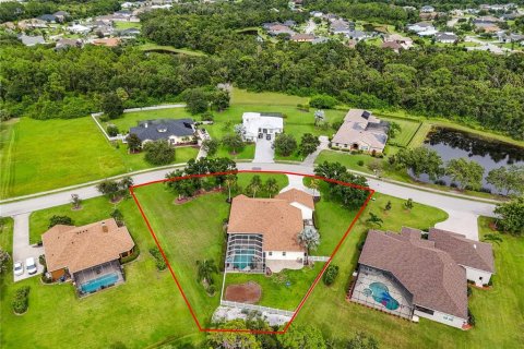 House in Parrish, Florida 5 bedrooms, 290.32 sq.m. № 1850307 - photo 16