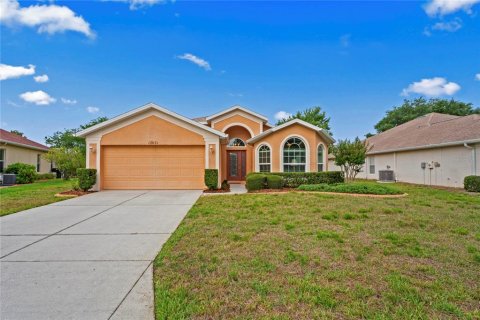 House in Spring Hill, Florida 3 bedrooms, 183.11 sq.m. № 1687530 - photo 2