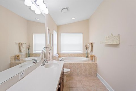 House in Spring Hill, Florida 3 bedrooms, 183.11 sq.m. № 1687530 - photo 28