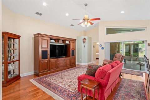 House in Spring Hill, Florida 3 bedrooms, 183.11 sq.m. № 1687530 - photo 7