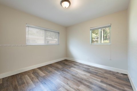 Adosado en alquiler en Pinecrest, Florida, 2 dormitorios, 120.59 m2 № 2030966 - foto 18